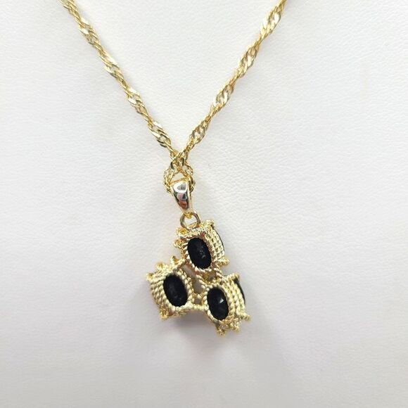 Charter Club necklace, Black stones, and goldtone hardware and chain - Picture 6 of 6